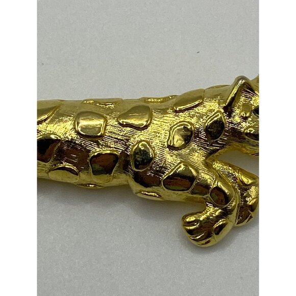 Vintage Trifari Gold-Tone Leopard Brooch Pin With Green Rhinestone Eye J0249 - Picture 3 of 13